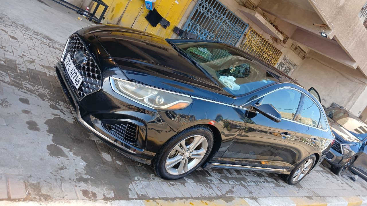 سوناتا 2018 سبورت للبيع
سوناتا سبورت محرك 2400 GDI
فول مواصفات 1/1
فتحة سقف بانوراما 
ستيرن D
ماشية 62 الف ميل
حادثها جاملغ امامي فقط مثل ما موضح بالصورة
رقمها اربيل
السعر 127$ وبيها مجال
مكاني بغداد حي تونس


**إذا كنت صاحب هذا الإعلان وتريد حذفه لأي سبب، رجاءا أرسل رسالة إلى الدعم الفني**