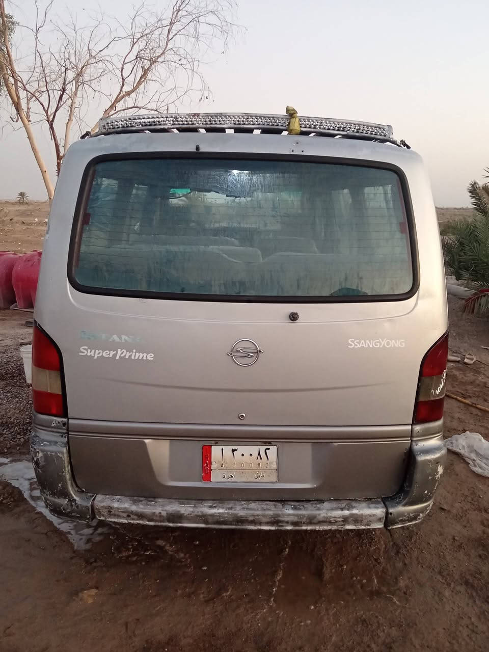 سلام عليكم استانه موديل ٩٦ سنويه لل٣١ أنكليزي  مصفره هيئه ومرور تخم تاير جديد جسور خير من الله باتري جديد بم جديد دواخله بلاديه حته الانارة شغاله بأضافه شاشه وسماعات  تبريد جديد وشغال  مكانه الديوانيه شباب سياره احله من الصوره عارضه ب٥٥ وبيه مجال   وهذه رقمي ***********
