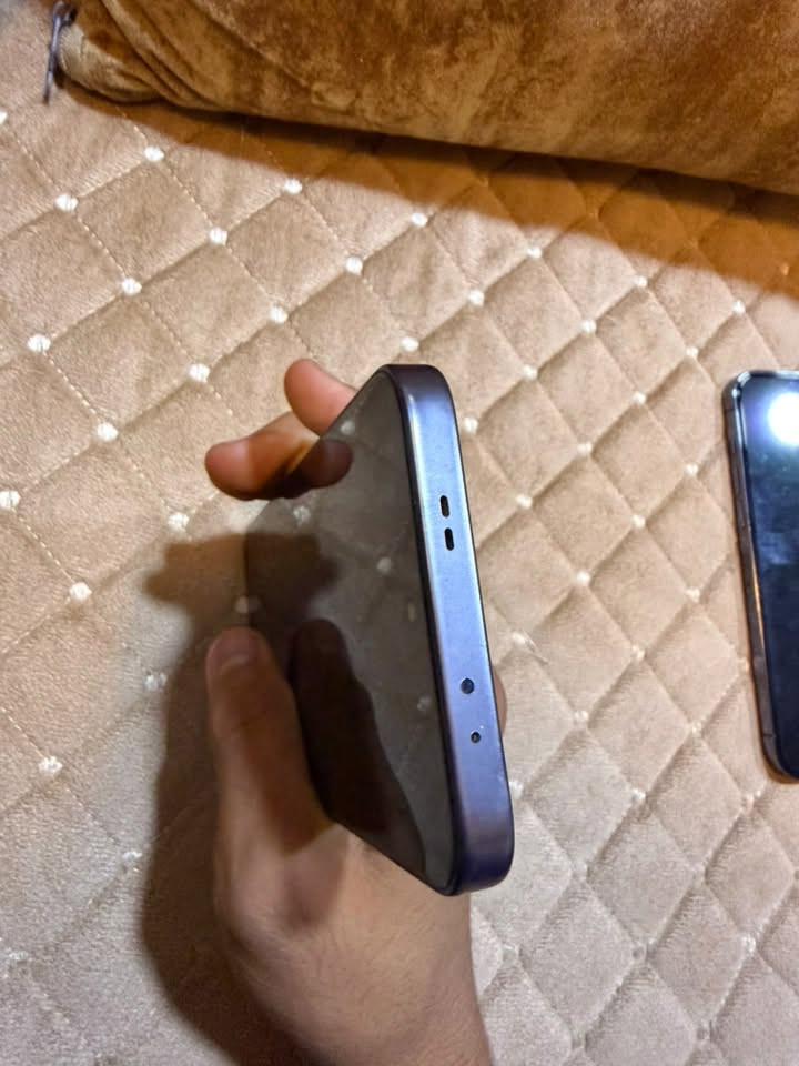 انفنكس GT30 pro جيتي 30 برو فايف جي ذاكره 256 رام 24 نضافه 100‎%‎ كارتون وشاحنه وكيبل كلهن موجودات سعر 390 بي مجال مكاني موصل رقمي ***********

