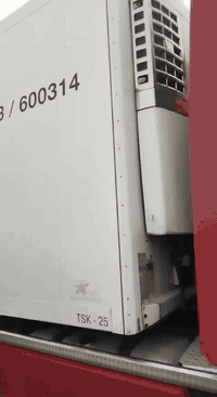 براد شمتز 2004 بيه دوسه ودفعه بدون فصل وربط بدون جهاز سعر 80 لمايشتري لايتصل بيه دوسه قويه ودفعه ***********
