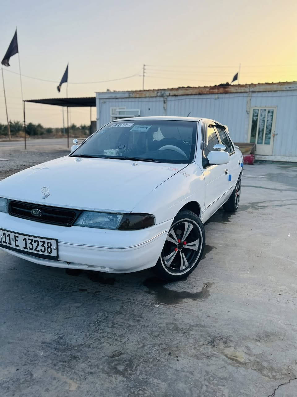 السلام عليكم
للبيع كياا سيفيا 

موديل 1994

رقم بغداد نكيلزي 

سنويه مشروع وطني لل 29 بسمي 

كير اوتماتيك 

مكينه مسكر مو مفتوح 

كير ومكينه جديد 

صدر امامي خلفي جديد 

تخم تاير جديد 

كهربيئات كله شغاله 

مصبوغه حزام جماليه فقط 

كفاله عامه من الضربه والكص 

سنتر لوك شغال جام اربعه شغال 

سياره خير من الله مال جناي 

السعر 37وبيها مجال بسيط 

مكاني بابل ناحيه الشوملي 

الاستفسار ***********
