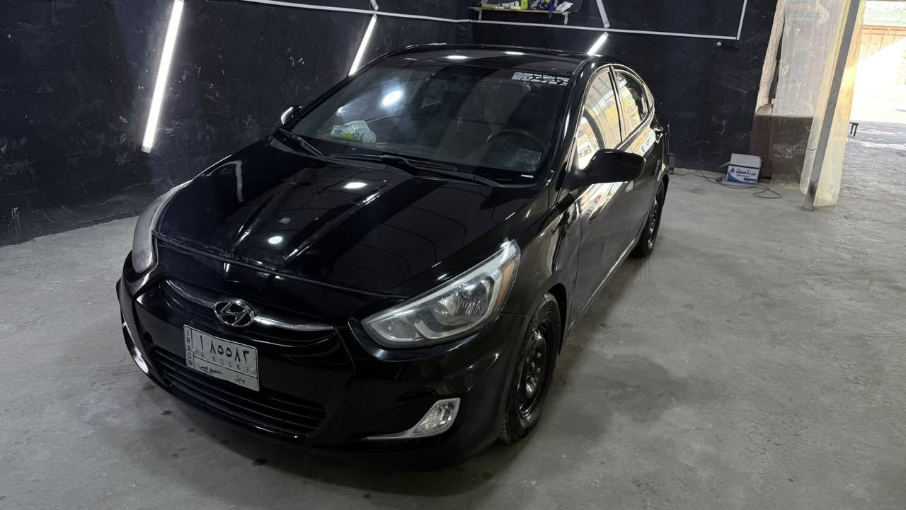 هيونداي اكسنت 2016 وارد أمريكي مكفولة من الصبغ و التبديل حادثه بنيد بارد فقط 
بيه تكحيلات بسيطه جدا 
سعر 95 متوازي 

***********
