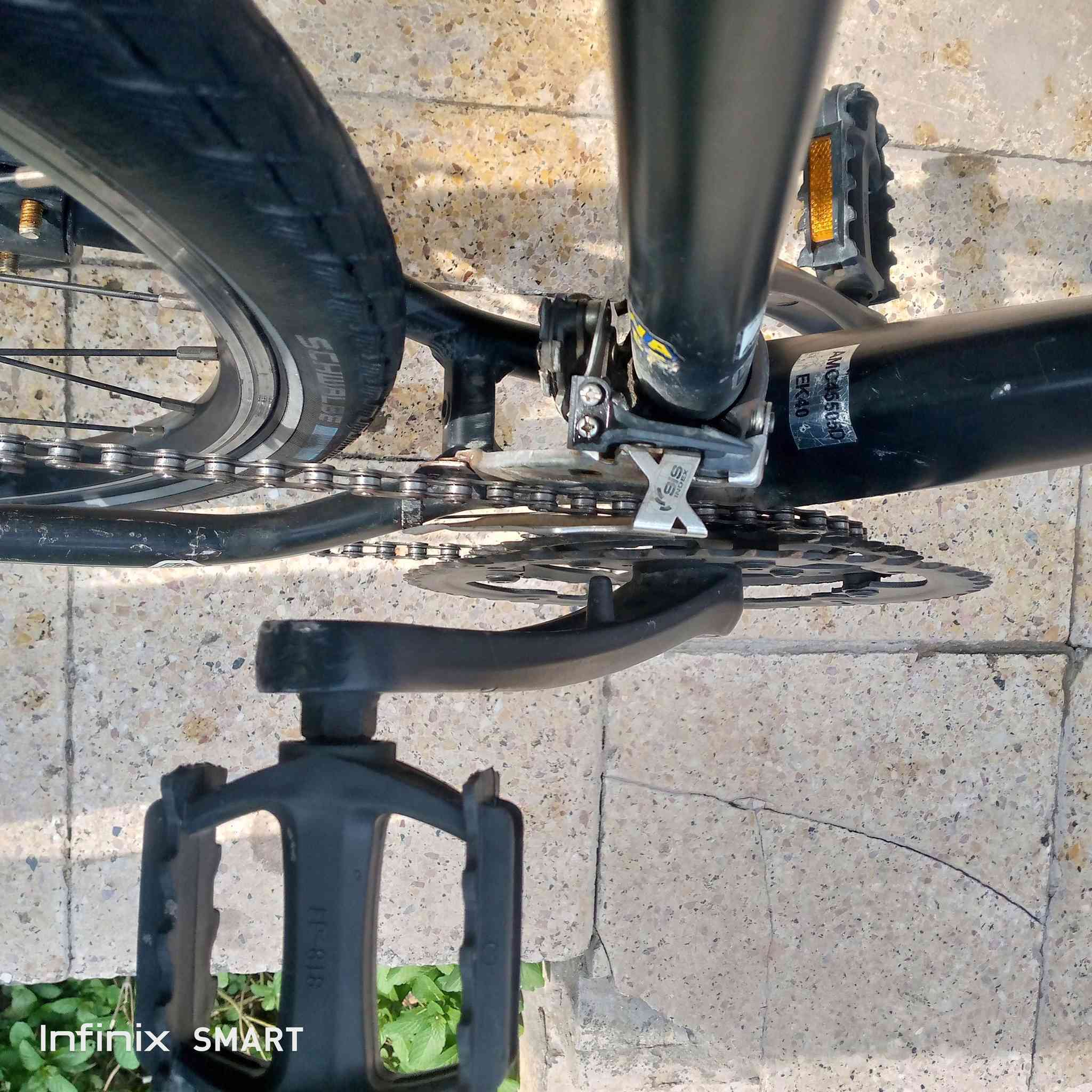 شركة MERDA
البايسكل جديد  هاي الصور كدامك 
كير نضيف 
تايرات جديدة 
فحمات الكدام جديدات الوره نص 
الچوبات  جديدات 
المقعد بي شخطه بس 
والوياله حلوات وجديدات 
والبايسكل فافون مال سباق حجم 28 كلش حلو 
سعر 155
للتواصل ***********
