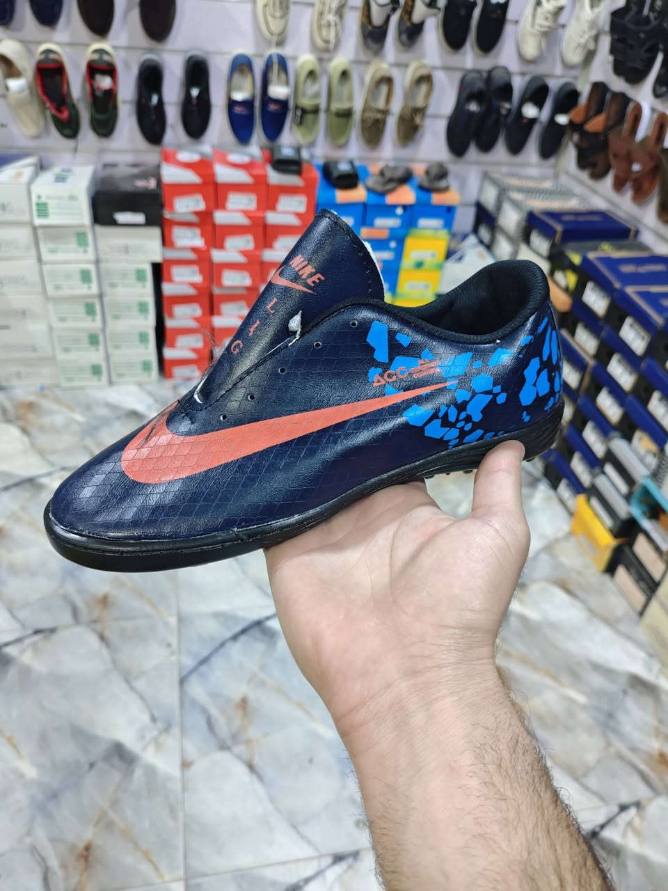 -  -  -  ‌-  -  -  ‌-  -  -  ‌
 🧸 | حذاء رياضي خفيف مخيط 🪶🖤
 🧸 | السعر  5 الـاف   ➫ 
 🧸 | القياسات /40/41/42/43/44/45/✰ ⌯
 🧸 | العـنوان الأجبيرية الثانية مقابل الشهداء مجاور ناجي ابو الشربت 🍹🍇 
 🧸 | تتوفر خدمة توصيل  🛵 ✅ 𓆰
-  -  -  ‌-  -  -  ‌-  -  -


**إذا كنت صاحب هذا الإعلان وتريد حذفه لأي سبب، رجاءا أرسل رسالة إلى الدعم الفني**