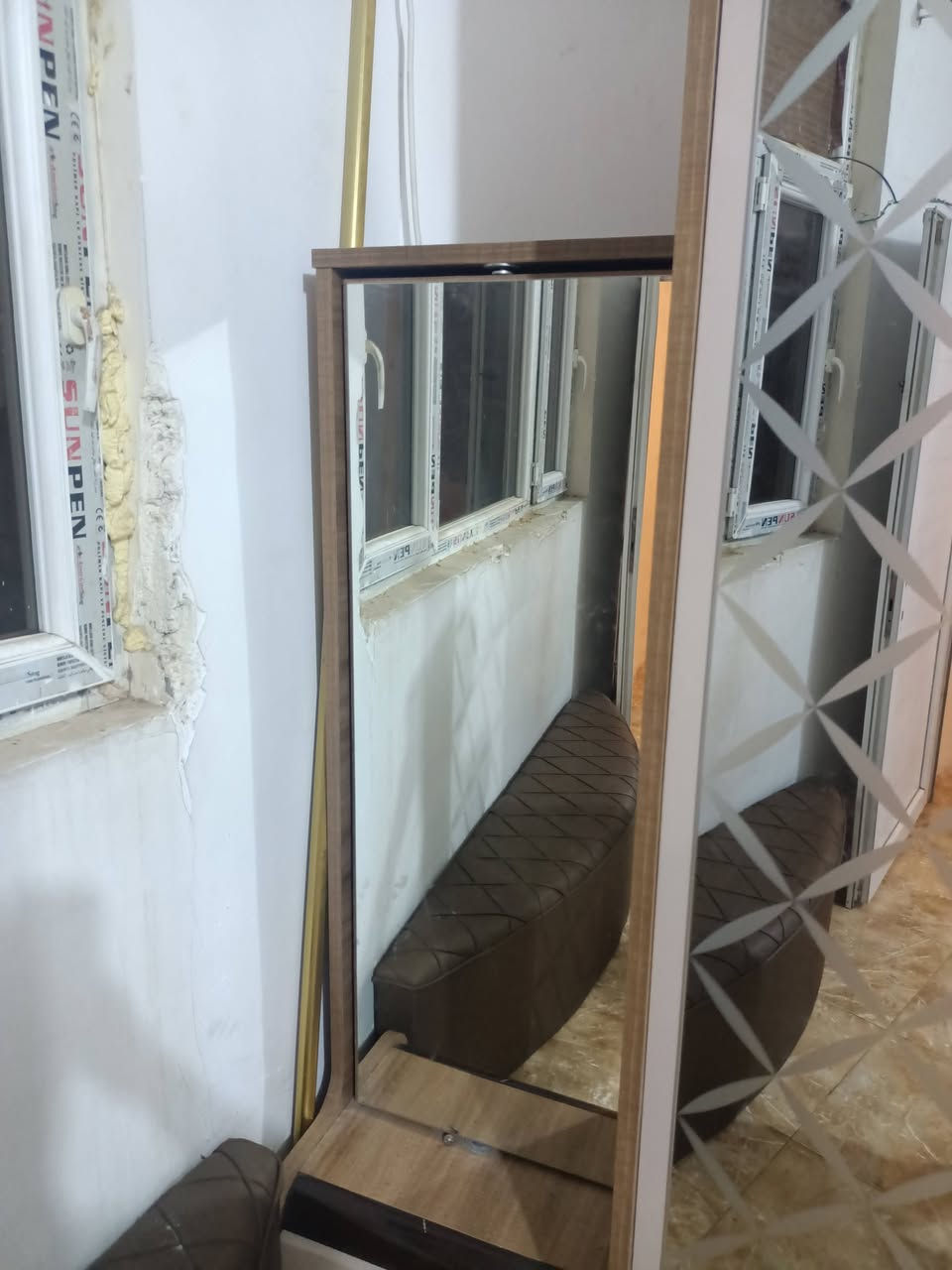 السلام عليكم ورحمة الله غرفه نوم اخت الجديده لليحب يشتري يدخلي على الخاص خلل بسيط بس بلجك


**إذا كنت صاحب هذا الإعلان وتريد حذفه لأي سبب، رجاءا أرسل رسالة إلى الدعم الفني**