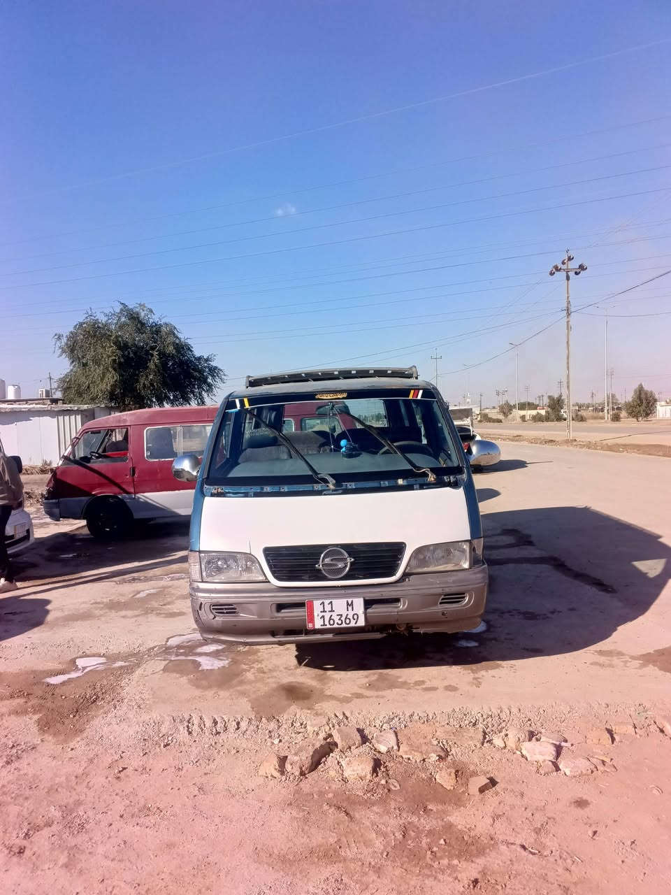 السلام عليكم موديل 97 رقم نكليزي مصفره راعيه جاري مكينه نضيفه كير ال5 يفلت راديتر باور درايمات 3 تايرات جدد كهربائيات كله شغاله بس الساعه سكنه عاطل ب42 بيه مجال *********** مكانه القاسم
