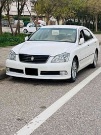 شاهینەی موس  2005ڕۆیاڵ  دوو دوگمە ناوزەرد  بچوک وە بچوک ئاوێنە کارەبای...