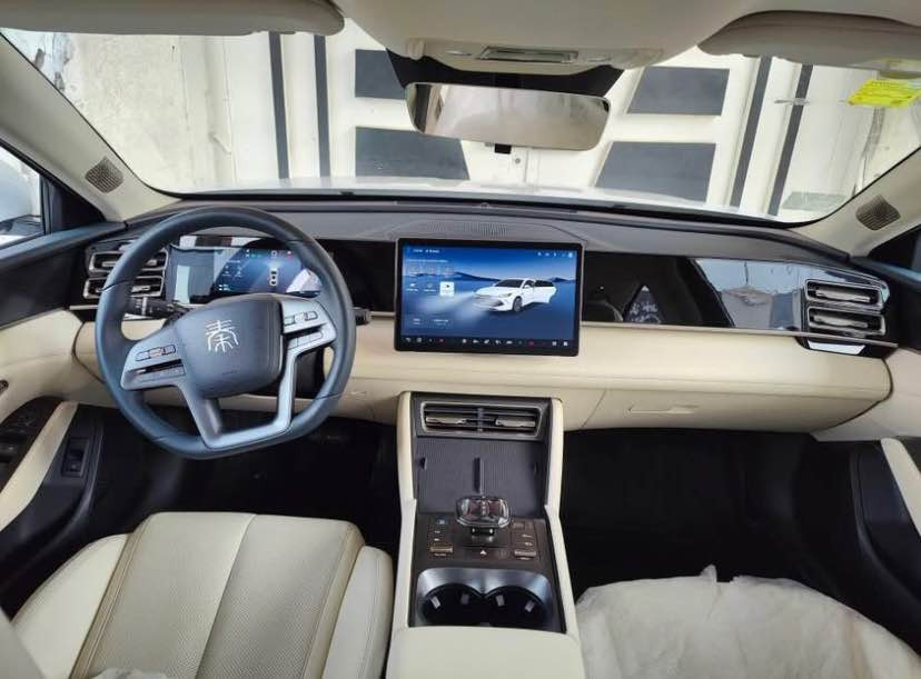 BYD QIN L FULL   2025
سياره كه ته نها 1000هه زار رويشتوه هيجي نيه كامل ئه شياي خوي له كه له 2سويج و كارتي خوي له كه له واير شه عني خوي فاست جارج و شه عني ئاسايي له كه له فول ماسفاته 12كاميره +ئؤ تؤ بارك +بانوراما +ناوكرئيمي +كوشن جلد و كاره باي +رادار هتد.. سياره كه ١مانكو نيوي ماوه بو ره قه م سعرش 165مه جال
*********** أربيل, العراق
