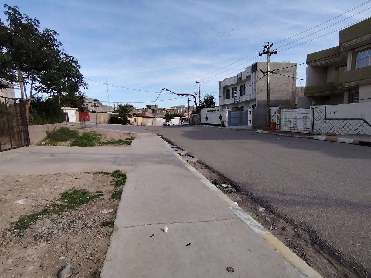 #ماشاء_الله_تبارك_الرحمن
بسم الله الرحمن الرحيم
السلام عليكم ورحمة الله وبركاته
يعلن مكتب علي الصميدعي للاستثمار العقاري
عن توفر قطعة ارض للبيع #طابو_صرف المساحة ٦٠٠ متر مربع العرض ١٥ متر الطول ٤٠ متر الموقع حي السلام قرب قرب مدرسة الارتقاء ومدرسة هورمان المنطقة تحتوي على كافة الخدمات ماء اسالة كهرباء تبليط اناره مجاري مدارس
٠٠٠٠ للاستفسار عن السعر وباقي التفاصيل الاتصال على الارقام التالية او مراسلة الصفحة :
📞 *********** متوفر واتس اب
📞 *********** متوفر واتس اب
او زيارة مكتب علي الصميدعي للعقار الكائن في ديالى ٠ جلولاء ٠ حي الشهداء ٠ مقابل اتحاد شباب جلولاء ٠ ودائرة التقاعد ٠
