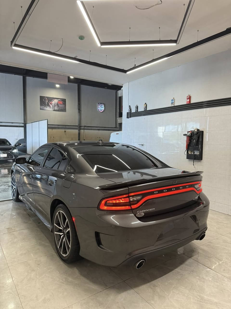 دوج چار جه ر موديل ٢٠٢٣  RT  V8
سيارةبدون رقم تترقم شمالي فقد
كاتي  ٣شهر عندك مجال الرقم سياره
بيهة جاملغ و بونت سبخ بدون ايرباگات 
فول معدل فتحة مابيهة سياره داخل احمر
السعر رقم موبايل موجود 

***********📞كورك +واتسئاب
