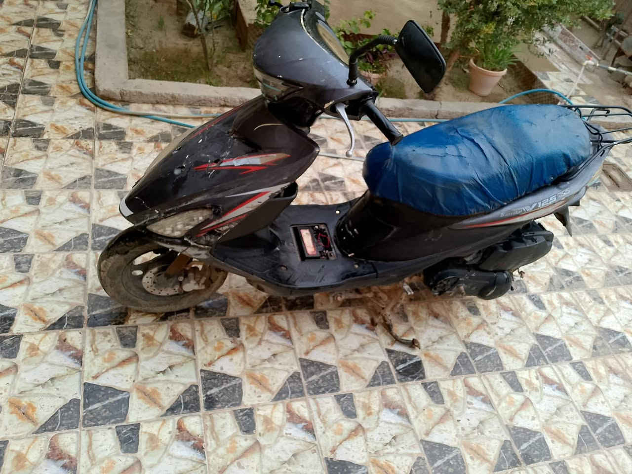 دراجه البيع بسعر 200الف دراجه شغاله كامله مكمله سلف هندر او مراوس بدعش برو رقمي ***********
