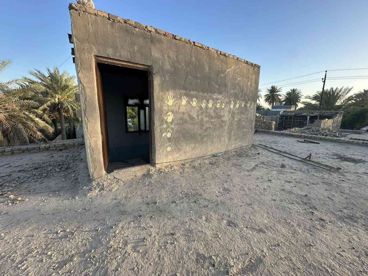 بيت للبيع طابو زراعي سند ٢٥في وصط الباشيه مساحه ٦٥٠ نتفق عالبيت ثاني يوم احولك اذا مو شراي لا تعبني ٦٥وبي مجال البيت جاهز للسكن   ***********
