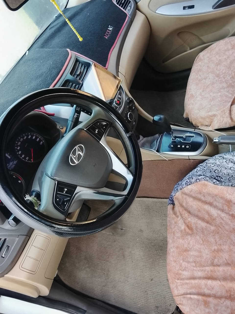 هونداي اكسنت٢٠١٣ *********** السعر ٩٣
