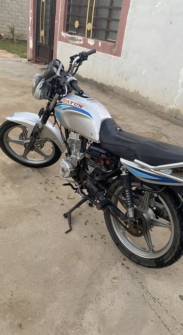 دراجه دايون ٢٠٢١ سعر ٤٠٠ وبيها مجال  مكاني طوريج
***********
