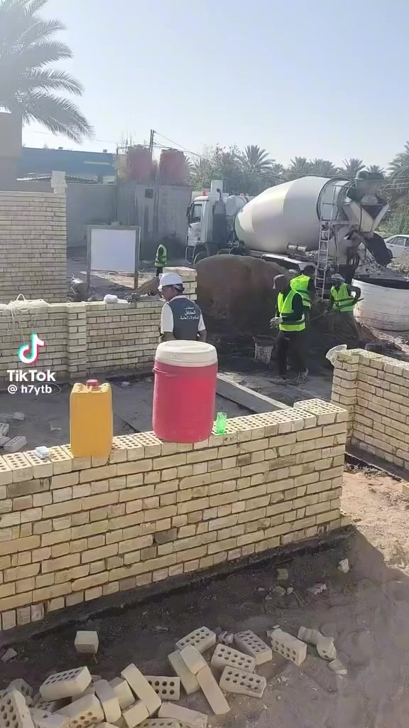 خلفه بناء وسيراميك عملي في كربلاء للتواصل ***********
