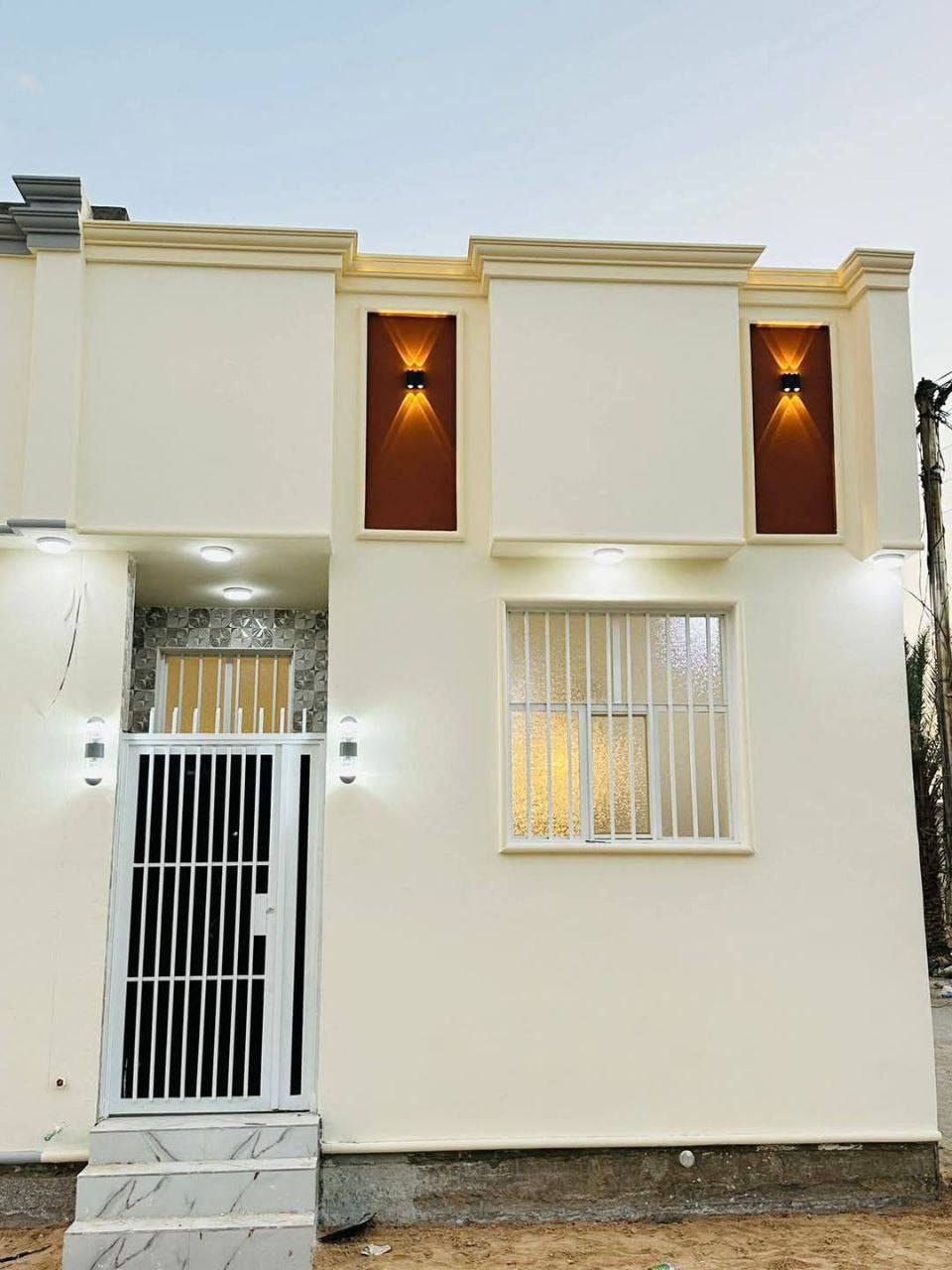 سلام عليكم  ((#صباغ )) واجهيات داخل وخارج  شبابيك+  ابواب 
هذا رقمي  ***********واتساب .. مكاني #نجف #الاشرف
