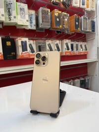 آيفون ١٦ برو ماكس • ٢٥٦ • بطاريه ٩٤