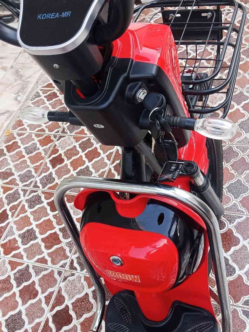 سلام عليكم بايسكل شحن للبيع موديل2025 كوري الاصدار الجديد اخو الجديد مرتب استخدام قليل ومداري بعدة كلة شركة فول نظافة سرعة99حقيقي 5بطاريات فول خَيِّر مَنِ آلَلَةّ بصمات تشغيل وقفل عن بعد عدد2سويجات عدد2 كارت تشغيل عن طريق الشاشة عدد2 سويج چكمجةعدد2+ قاعدة شاحنة تلفونات نشرات مثبت سرعات چكمجة سويج مابي اي نقص بعدة جديد مثل بلصور وبعد احلا السعر 425الف بي مجال قليل  مجال قليل حك الجية رقمي***********
