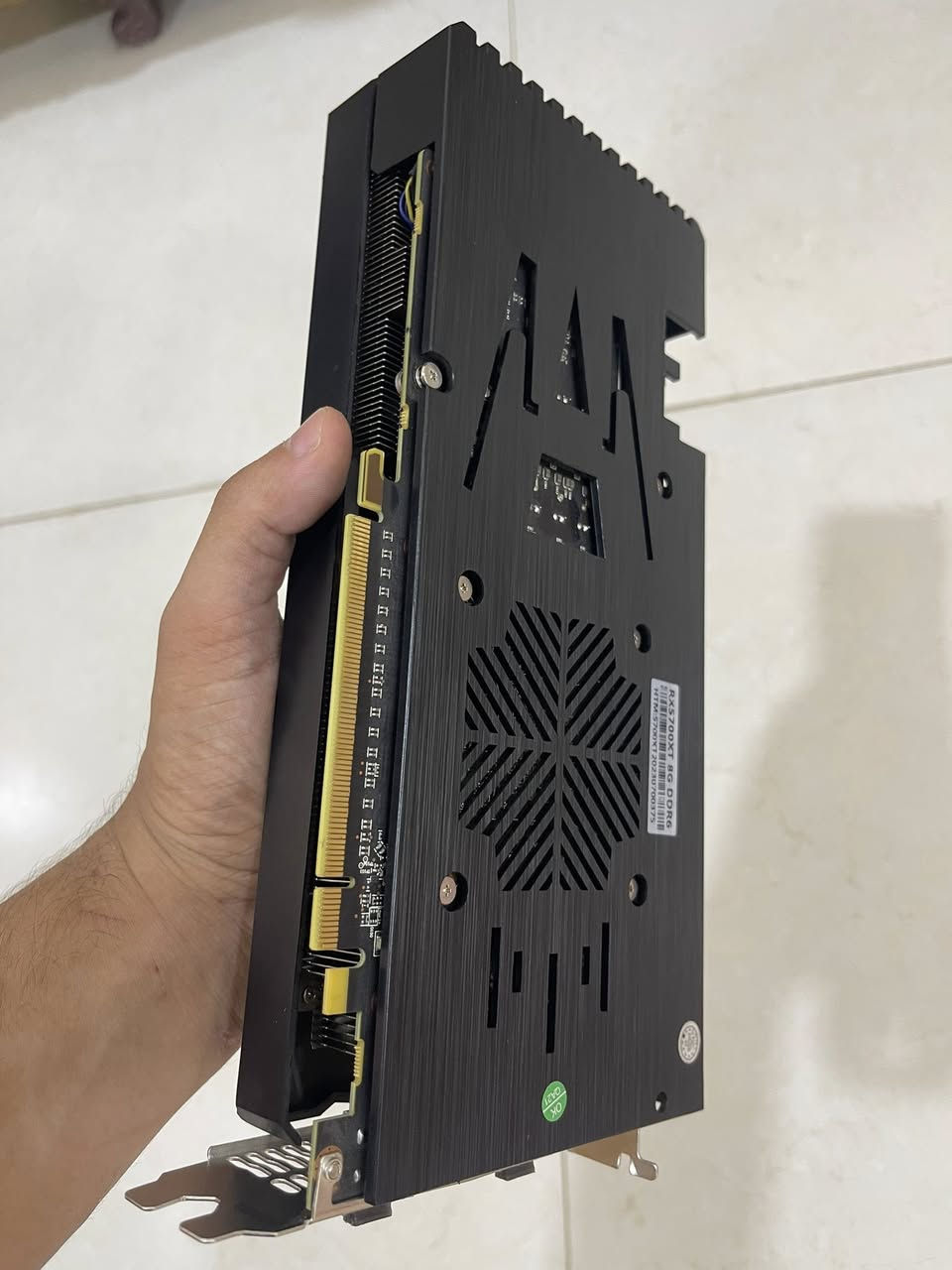 سلام عليكم كرت  8gb rx 5700xt لوك استخدام أسبوعين جديد فقط اكو شخط بسيط بمنفذ hd مايعرض صورة واضحة شخطته بلغلط لان الكيس صغير لكن موجود 3 منافذ dp شغالة بدون اي مشاكل حرارته ماتوصل 70 بل ألعاب بعد استخدام لساعات السعر 220 شامل توصيل


**إذا كنت صاحب هذا الإعلان وتريد حذفه لأي سبب، رجاءا أرسل رسالة إلى الدعم الفني**