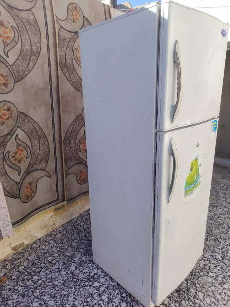 سلام عليكم ثلاجه كونكور شغاله شرط الشغل سعرها 150 وبيها مجال قليل ما متواجد على الفيس هاذه رقمي *********** عمارة, ميسان
