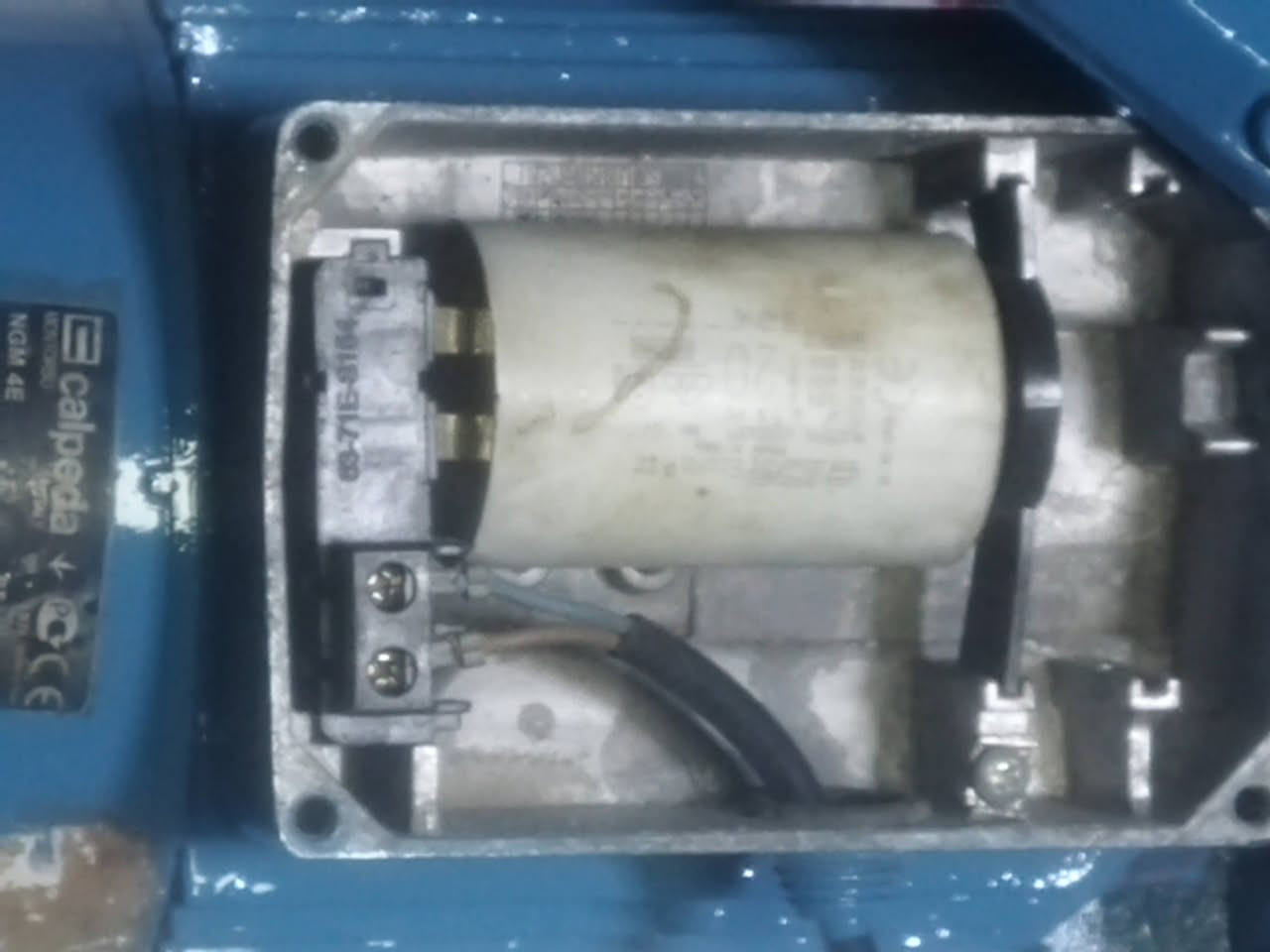 موتور مياه كالبيد اصلي واحد حصان لف بلاده للتواصل فون 01023817066


**إذا كنت صاحب هذا الإعلان وتريد حذفه لأي سبب، رجاءا أرسل رسالة إلى الدعم الفني**