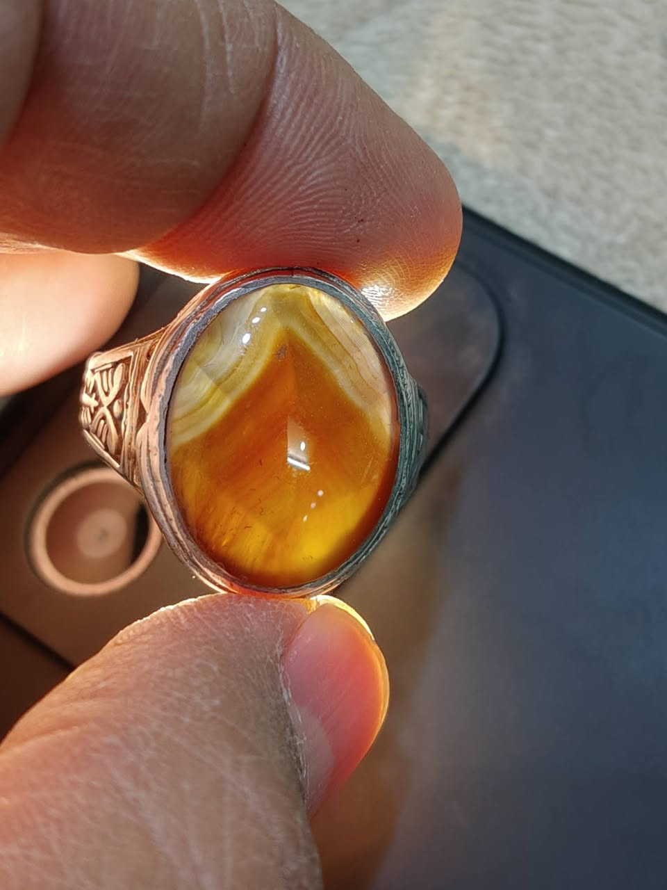 عقيق يماني 35 الف بغداد ***********
