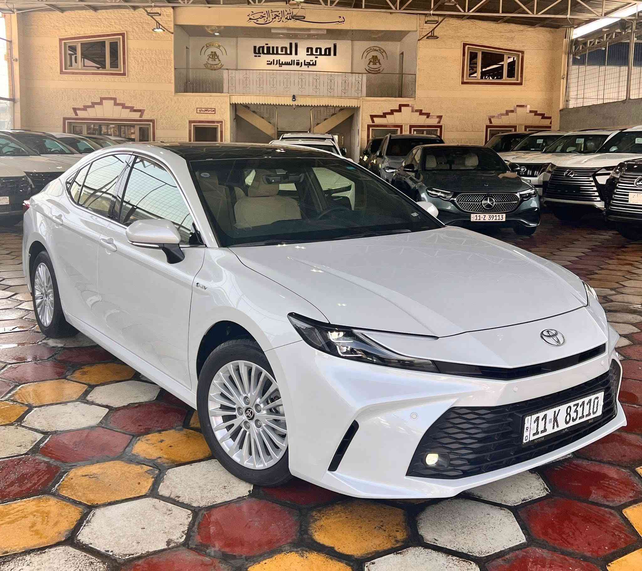 تويوتا كامري  2025  LE هايبرد
ام الضمان SAS
السياره مكفوله كفاله عامه ضمان 
رقم وهزه جديده سنويه باسمي 

مواصفات :
بانوراما
رادار 
اوتو هولد 
سايد بريك كهربائي 
تحكمات ستيرن 
تبريد قطعتين 
تحكمات التبريد بيانو 
شاحن لاسلكي
 مواصفات LE المعروفه 
للتواصل :  ***********
