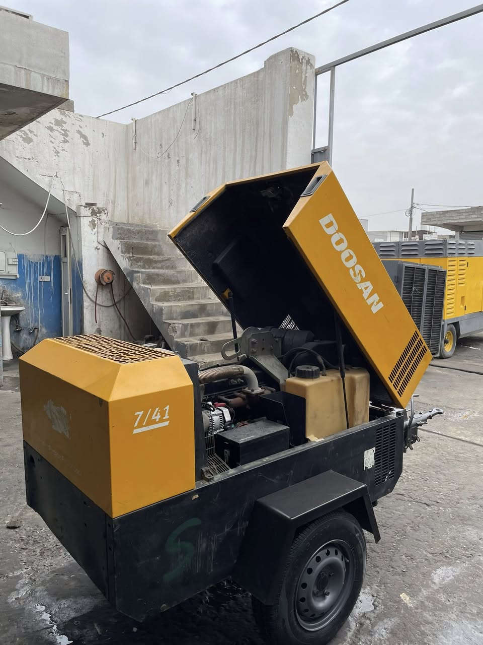 للبيع🖤🖤
كراج عامر للكمبريسرات
إعادة وتأهيل وتصليح الكمبريسرات بيع... شراء. .تأجير ...تصليح اربيل صناعه الجنوبيه قرب جامع القباء واتس اب= (*********** )
