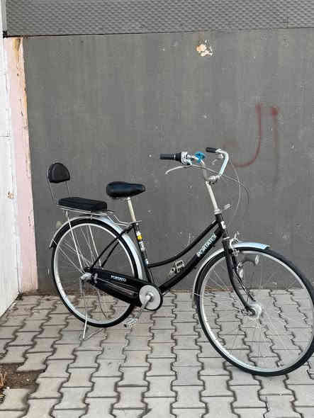 سلام عليكم بايسكل لل بيع جديد ونضيف استخدام قليل حجم 27 فرنسي ثلاث مكاين هوه وغراضه للأستفسار الاتصال على الرقم(***********) عنواني النجف راسلني خاص
