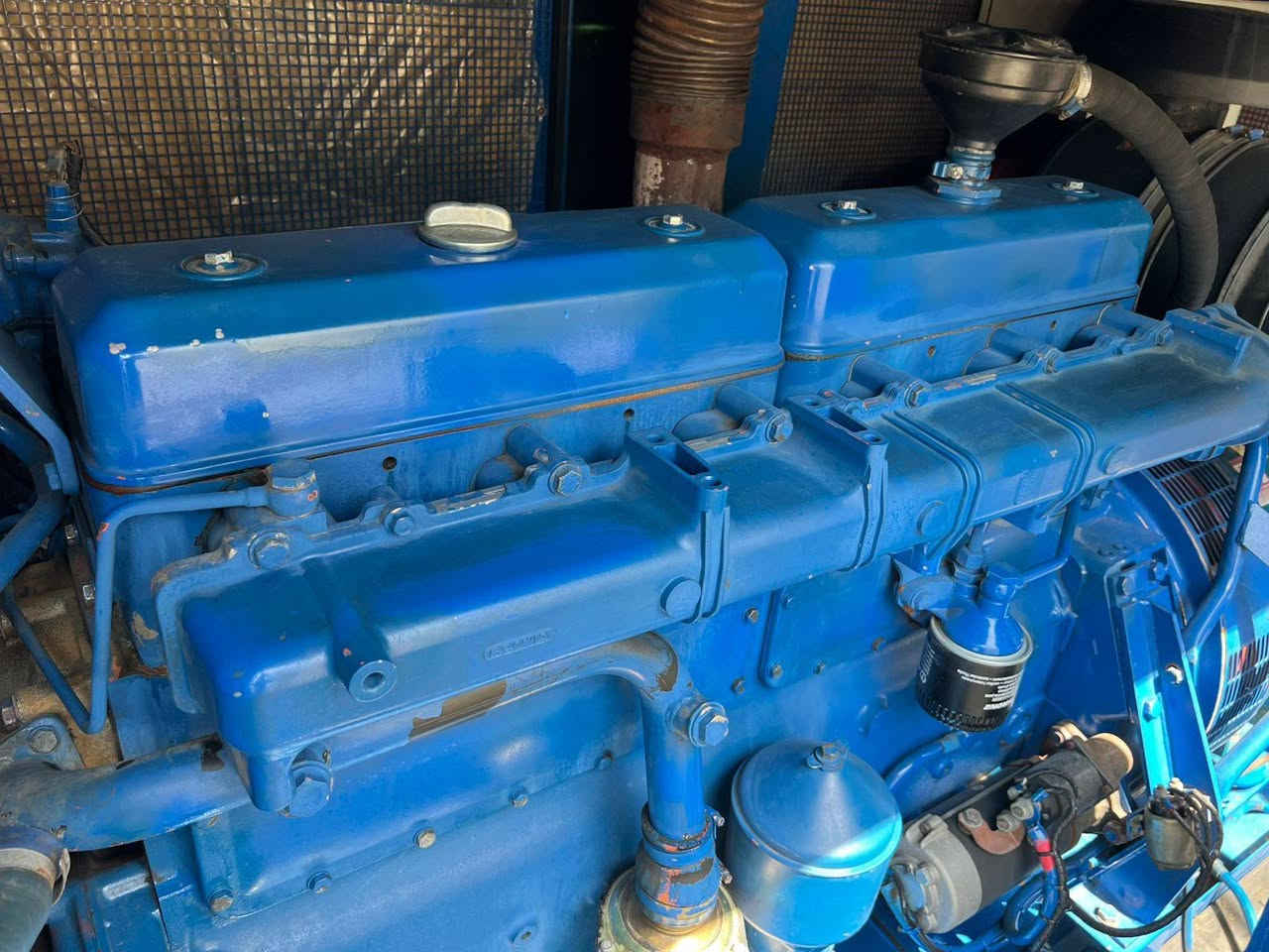 اسكانيه(SCANIA) ✅ ️6 سلندر ✅️ 250 KVA
☎️کورك فايبر واتس اب ***********☎️
☎️اسیاسیل:Asiacell:***********
متوفر الجمیع المولدات 
(ڤالڤو🇸🇪 بیرکنز🇬🇧 کمینز🇺🇲 دوسان🇰🇷 افیکو🇮🇹 دویس🇩🇪 مرسیدز🇩🇪 کاتلبیلر🇺🇲)
