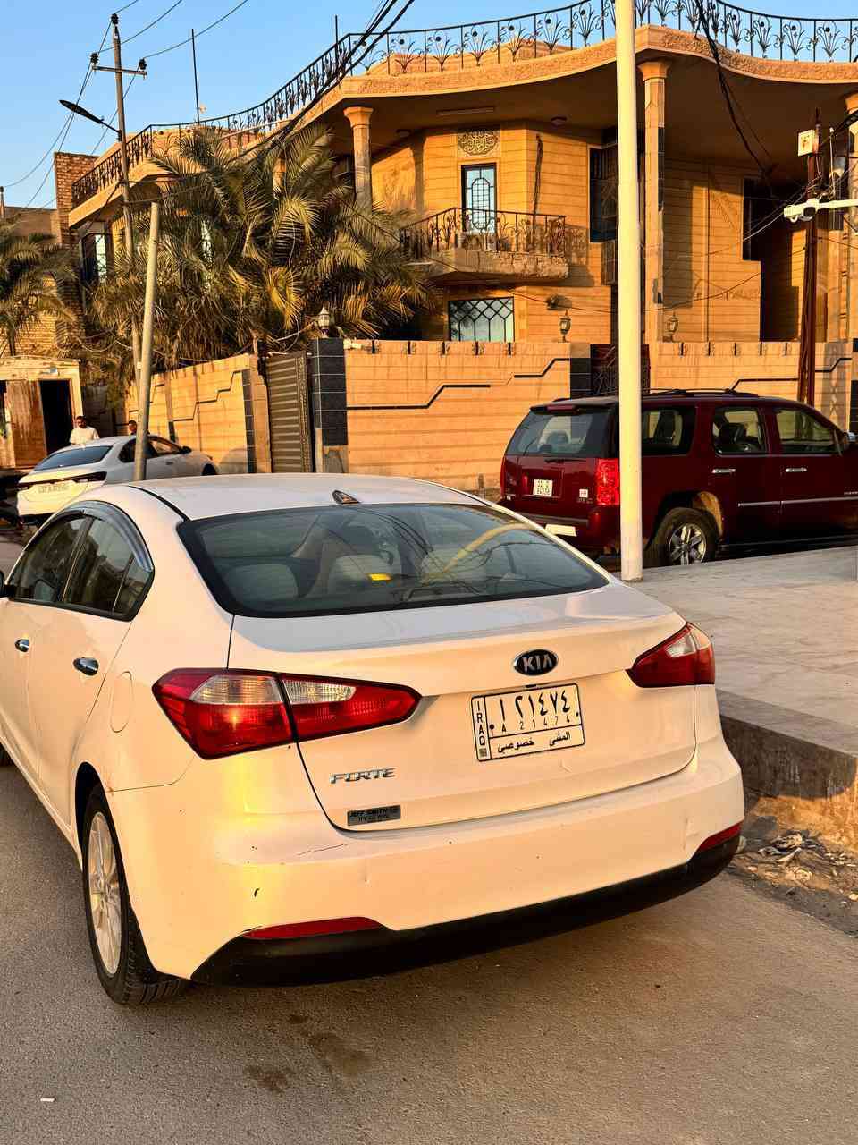 السلام عليكم 
للبيع فورتي موديل 2014 السيارة جاهزه بيها قطعتين صبغ وقطعتين تبديل والباقي مكفول مكينة 2000 مشروع وطني بسمي مداور ثاني يوم 
#السعر 115 وبيها مجال 
#بيع أو مراوس 
#عنوان السماوة ***********
