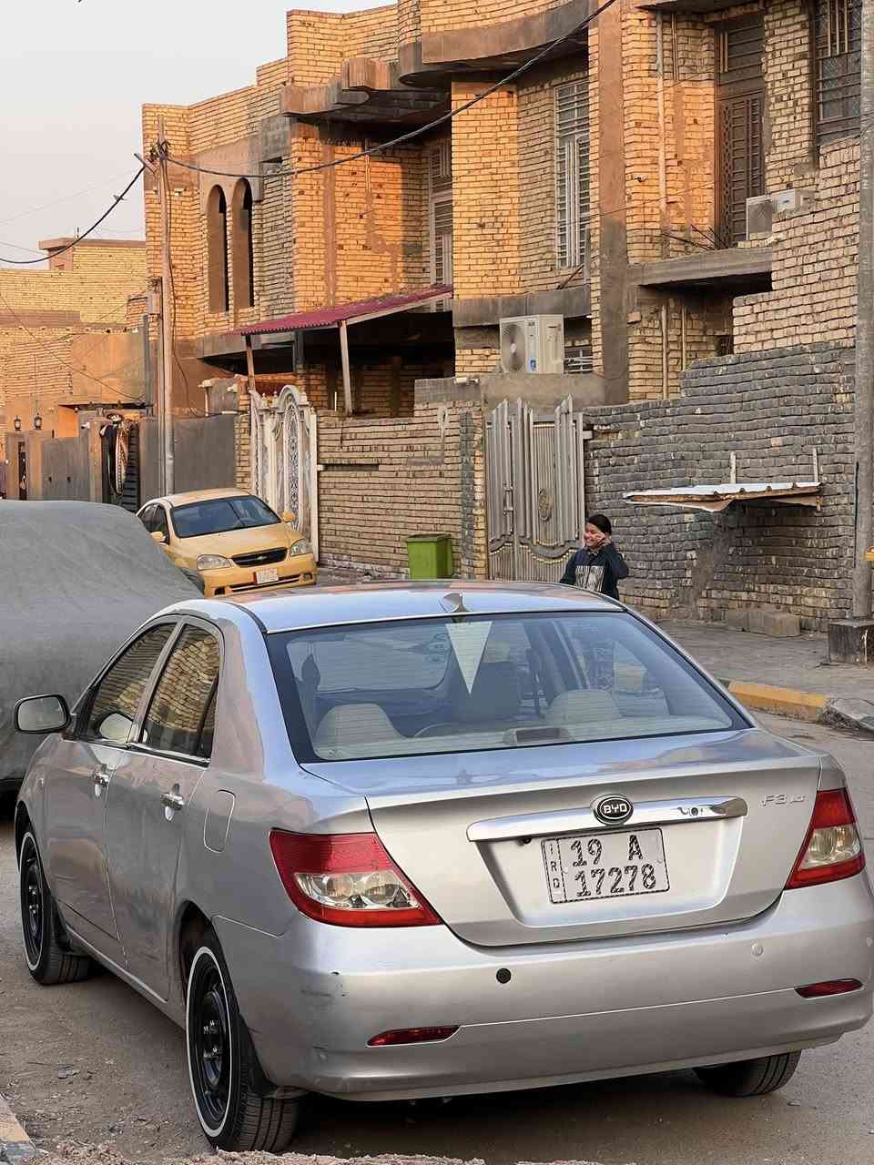 بي واي دي f3موديل ١٣ رقم كربلاء مشروع وطني راعيها يمي مصبوغة جمالية مابيها ضربة مكينه ميسيبوشي كير اوتو كامرة وشاشة وتخم تاير جديد
كوت داموك 
السعر ٥٥
***********
