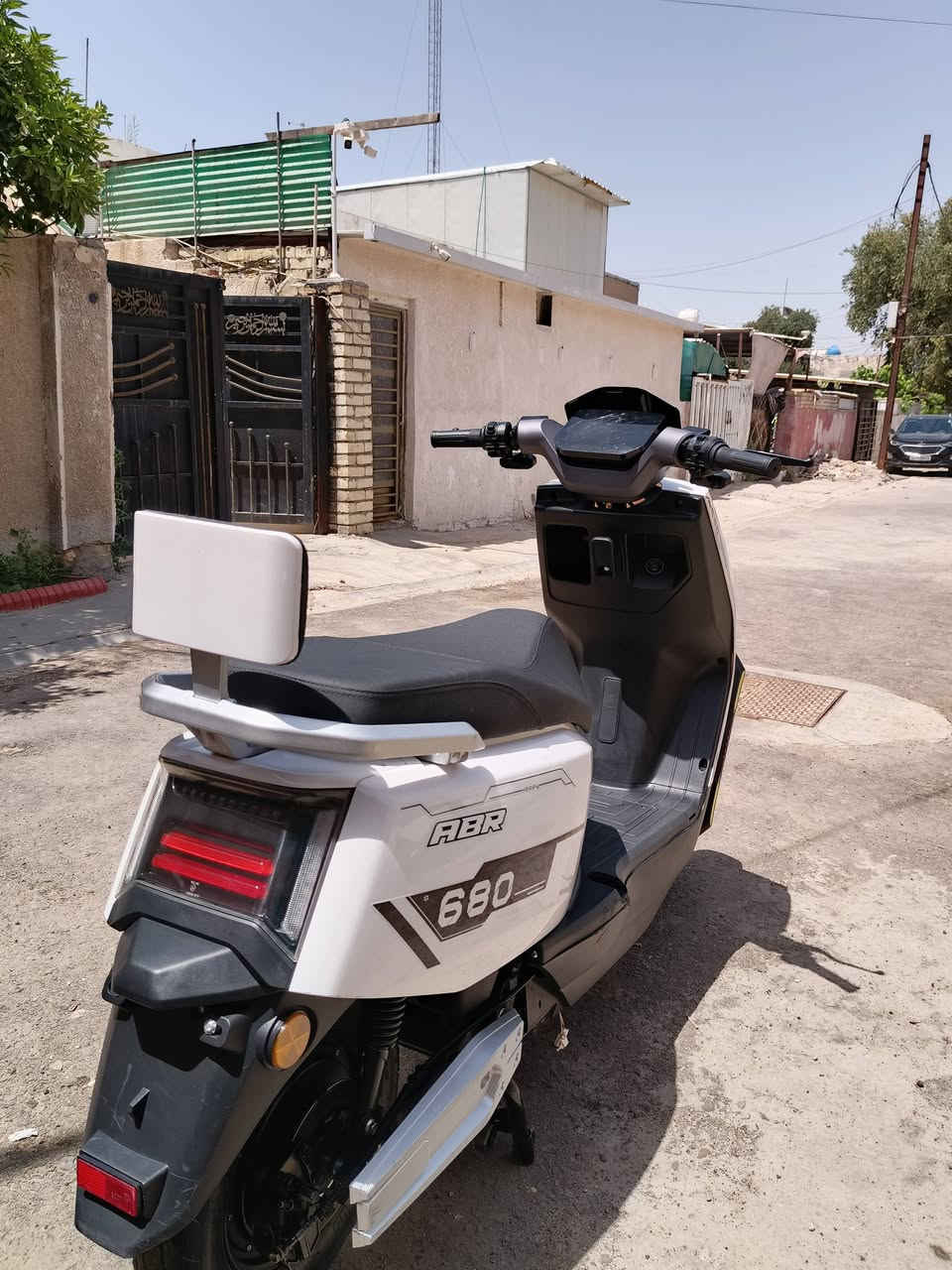 الدراجه شحن للبيع النوع ABR 680  دراجه جديده صارلها شهر عندي نضافتها ١٠٠٪ سعرها 800وبيها مجال رقمي(***********)
