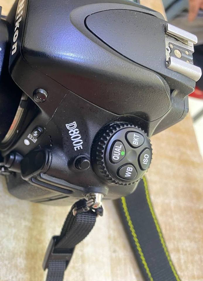 للبيع بدي
نيكون D 800
الشتر 39.
السعر خاص
*********** واتساب
