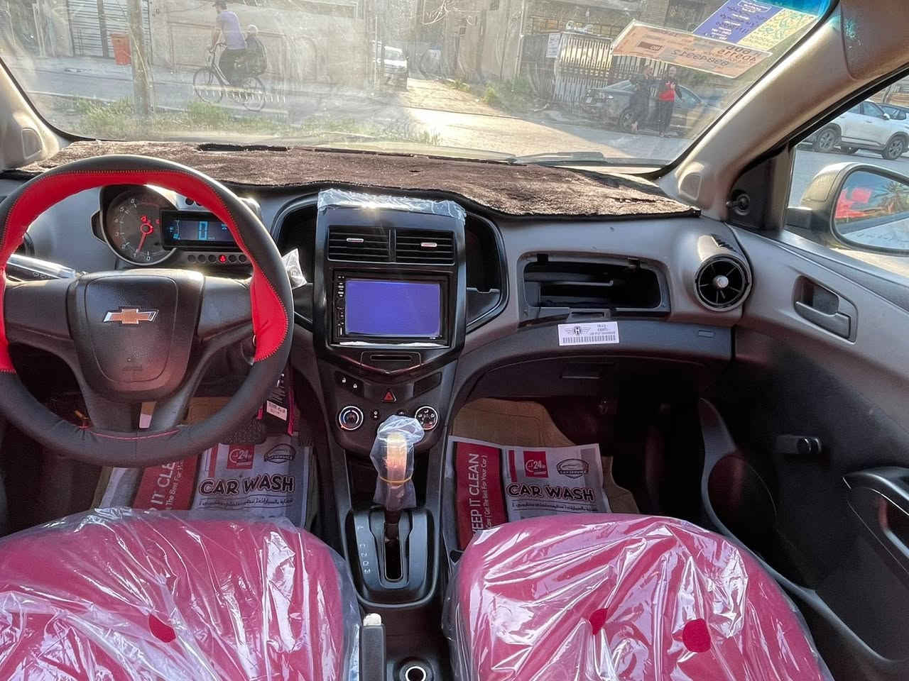 السلام عليكم شوفر ليت افيو سونك موديل 2012استلام الشركه العالم خليجه بيها قطعتين صبغ فقط الهلال مال جاملغ بدون دواخل لا لغد ولا شاصي ولا يربالك السياره رقم نكليزي بسمي تحول ثاني يوم جاهز كير محرك تبريد صدر مابيها اي نقص تخم تاير جديد باتري قبل سبوع شديته السياره على وضع الشركه ماتصرف دينار عليها السعر 68 وبيها مجال بسيط جدن التصال (***********)العنوان بغداد الشعب سوق شلال
