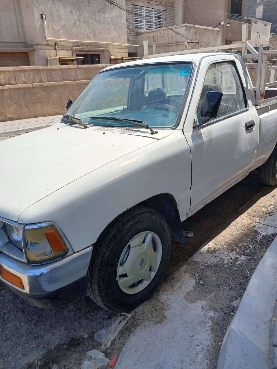 بيكم للبيع موديل ٨٩ رقم صلاح الدين 
تخم تاير جديد 
الاستيرن محور بور يعني خفيف 
مكان السياره بغداد الاعظميه 
معاملته وسنويته جديديه والرقم جديد
السعر ٣٨
***********
