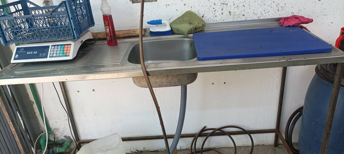 سلام عليكم عندي غراض مال محل مال سمج شوي غراض نضيفه ماصاللهن  سبوع من مستخدمات  كلش نضيفات العنوان حي جهاد الي يريدهن يراسلني او يتصل ع هذا رقم***********
