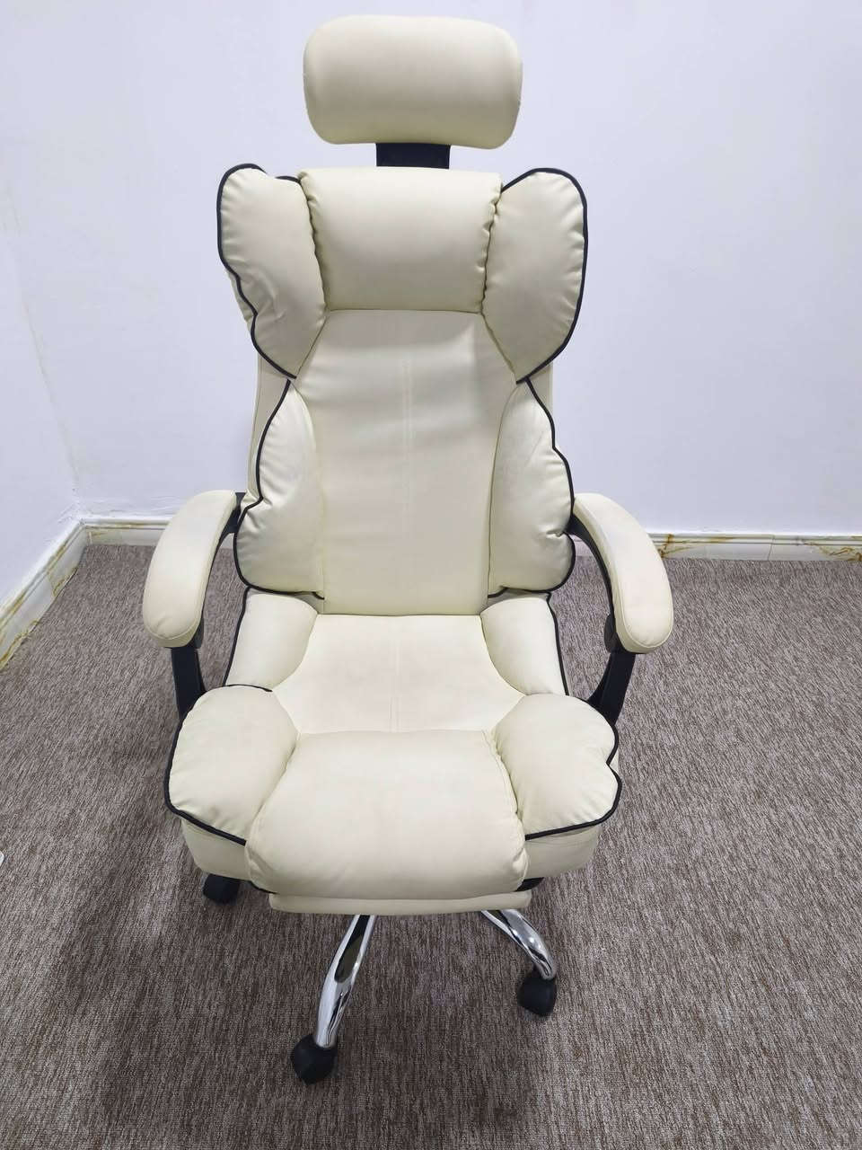 للبيع  سعر١٠٠
مكاني بصرة
***********
