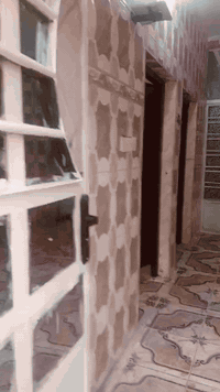 دار للايجار 100 متر طابقين
 العنوان الكرخ شارع الربيع شاكر العاني بالقرب من محكمة استئناف الكرخ بين مجمع تيجان سيتي ومجمع كرم بغداد 
يحتوي على
3 غرف نوم
3 حمامات
صالة
استقبال
مطبخ
منور
كراج
وسطح كبير
للاستفسار التواصل على الواتساب فقط ***********
