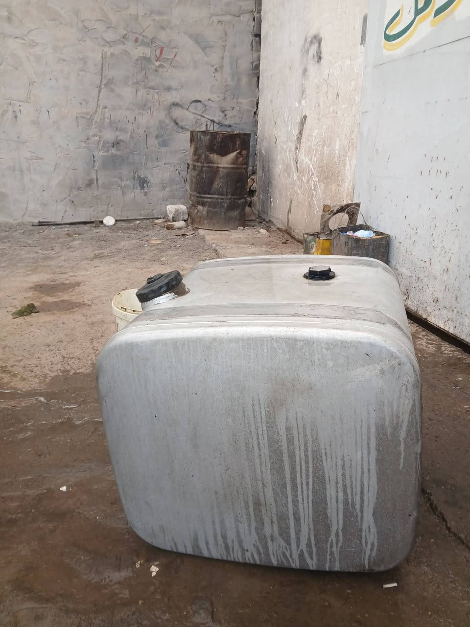 تانكي كاز مال اكتروس للبيع يشيل ٢٠٠ لتر هوا وقواعده 
لاتصال ***********
