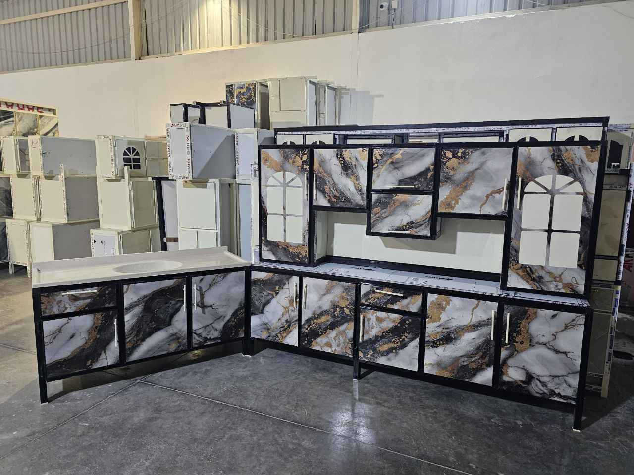 ما عليك بس  احجز والطلب يوصل لباب بيتك 🤗🌹🤗..
كاونتر ارضي وملحق مترين ونص    مع  سنك متر ونص   مرمر
💥 (المنيوم سوكي)💥

كاونتر مترين ونص ارضي وملحق مع سنك متر ونص
♥️♥️ا♥️♥️ بغداد, العراق


**إذا كنت صاحب هذا الإعلان وتريد حذفه لأي سبب، رجاءا أرسل رسالة إلى الدعم الفني**