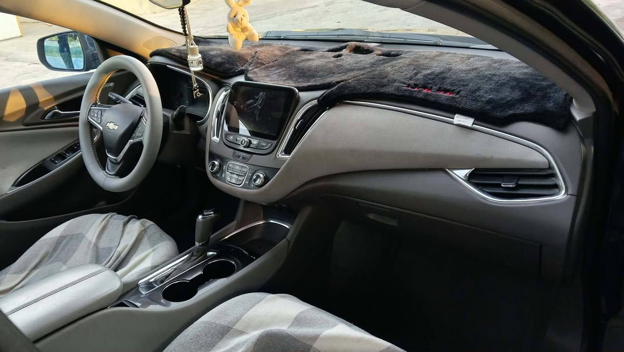 ماليبو موديل 2019
مواصفات LT
ضرر ٤ قطع بخ امريكا بدون دواخل 
كير محرك شرط ممفتوح 
رقم سنويه جديد شرط التحويل 
سعر 90$ورقه ومجال 
اتصال ***********
