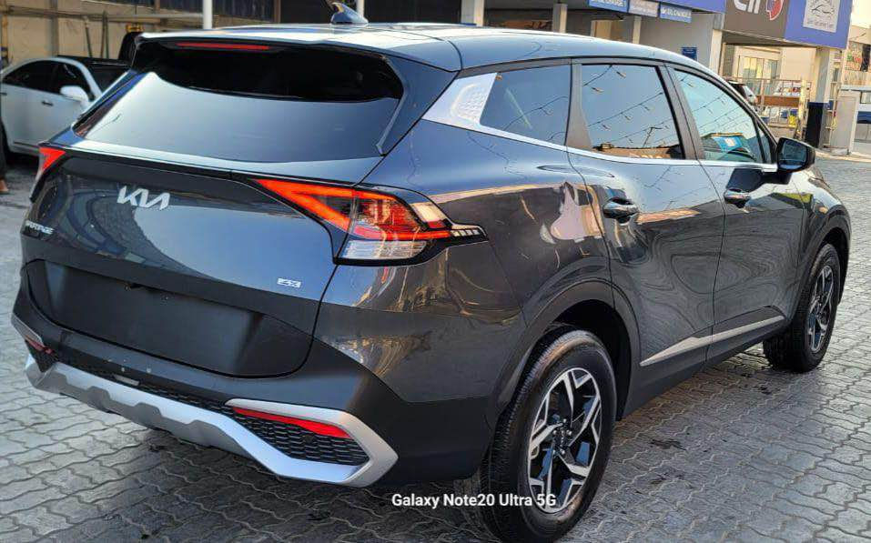 السلام عليكم 
كيا سبورتج ٢٠٢٣   
سياره جديده بحاله الوكاله 

 

*
* تشغيل عن بعد
* حساسات أمامية + خلفية
* شحن واير ليس
* هاند بريك بصمه
 * بصمه عدد ٢
* مري شفط + اشارة
* منافذ شحن للمقاعد
* تبريد بيانو قطعتين (منفصل)
* كراسي كهرباء+تدفئه كشنات+تدفئه استيرن  
* لد ترحيب
* اوتو هولد
* شاشه كبيره
* نضام نزول منحدرات
* مانع انزلاق
* تحكمات ستيرن
 * كامره خلفيه دواره 
* ماسحه خلفيه
* بصمة دخول 
* حساس مطر
* لايت لد زنون LED
* بك لايت زنون LED
* بروجكتر لد
* اوضاع قياده 
* مخرج منفذ طاقه 
* بلوتوث
* مرايا داخليه تعتيم
* مثبت السرعة Cruise
* المودات والأوامر الصوتية
* أوضاع القيادة  Drive Mode
* فحص أنظمة السيارة 
السيارة مكفولة من محرك وگير
* السعر 175بيها مجال حك الجيه 
* مكان السياره الناصريه  
* استفسار اكثر *********** ناصرية, ذي قار
