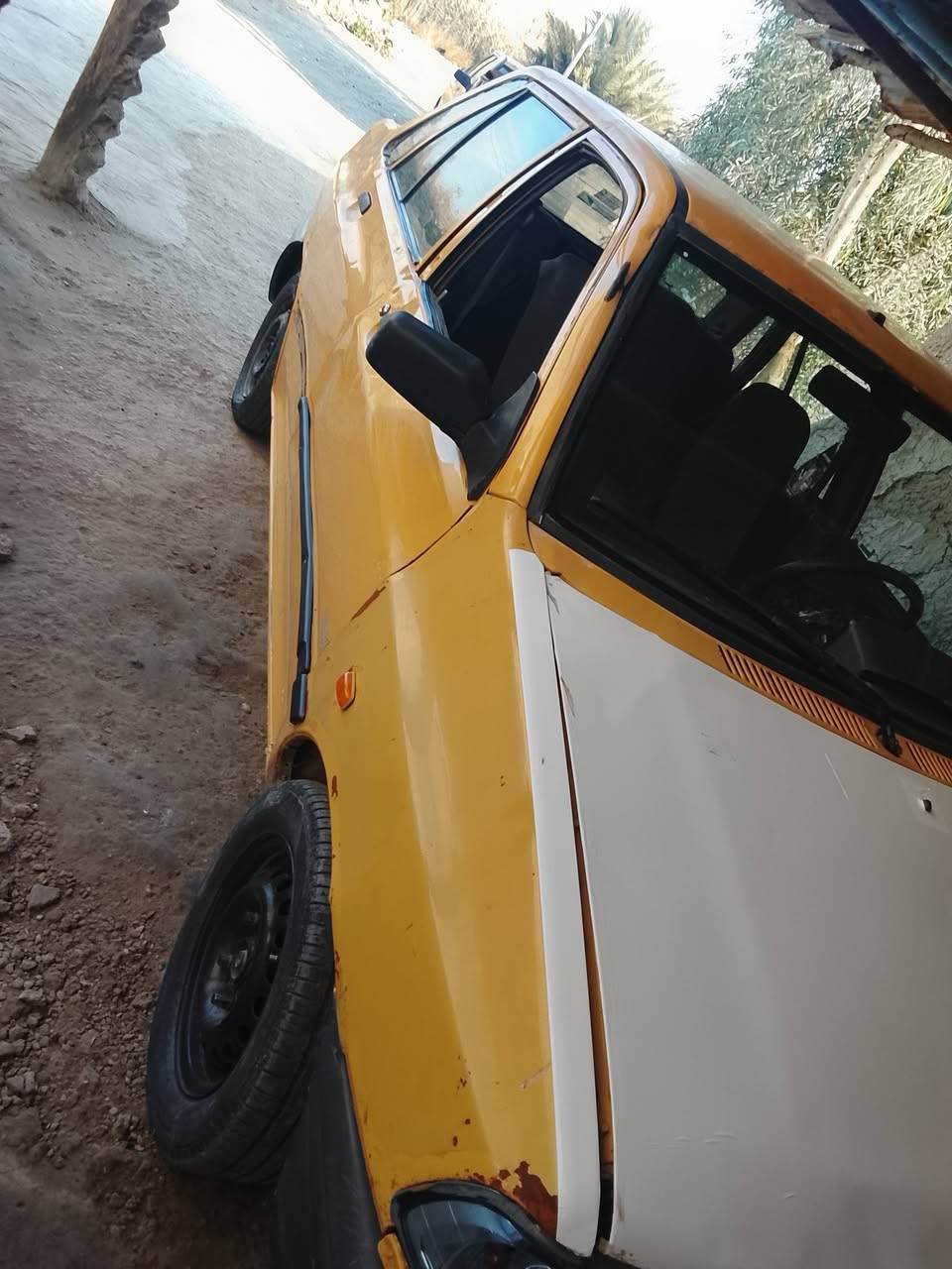 سلام عليكم سايبه البيع موديل 11سياره كشره نضيف دواخله نضيفه كهربايات شغاله المكينه زينه ول كير ماتاكل الرابع بس سنويه ساقطه ماندل راعيه السعر 11وبيه مجال رقم الهاتف ***********
