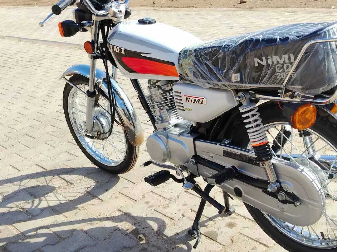 السلام عليكم دراجه اربعه كير سكنر للبيع موديل 27 
دراجه خير من الله مامفتوح برغي منهه مكان كوت حي الجهاد السعر خاص للاستفسار الاتصال على الرقم ***********
