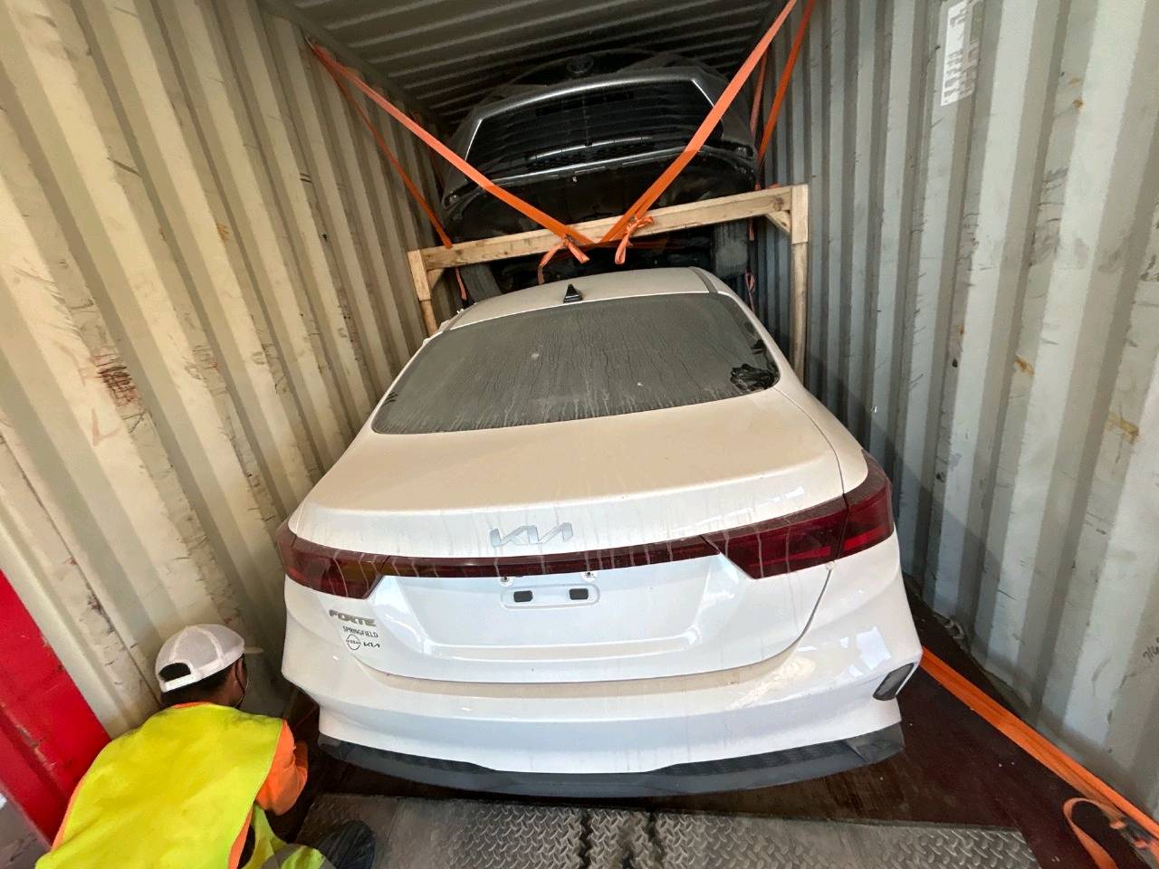 ‏KIA 2024 - كيا فورتي 
‏#كير توماتيك 
‏مواصفات نص فول Lx
‏ماشيه ٣٥ميل
‏بيعك في اربيل شمالي
‏محرك ٢٠دوش
‏كشنات قماش
‏شاشه صغيره 
‏ويل كروم 
‏الضر مثل ما واضح بل صور
‏السعر اتصل ع الأرقام التالية 
‏***********
‏***********
‏
‏مصلح جاهز مكان الموصل 