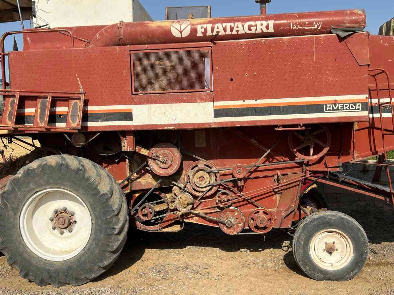 حاصدة لاڤيردا موديل 1985
رقم و سنوية كامل
مكانها كركوك
للتواصل اتصل على رقم بي واتساب
‏‪***********
