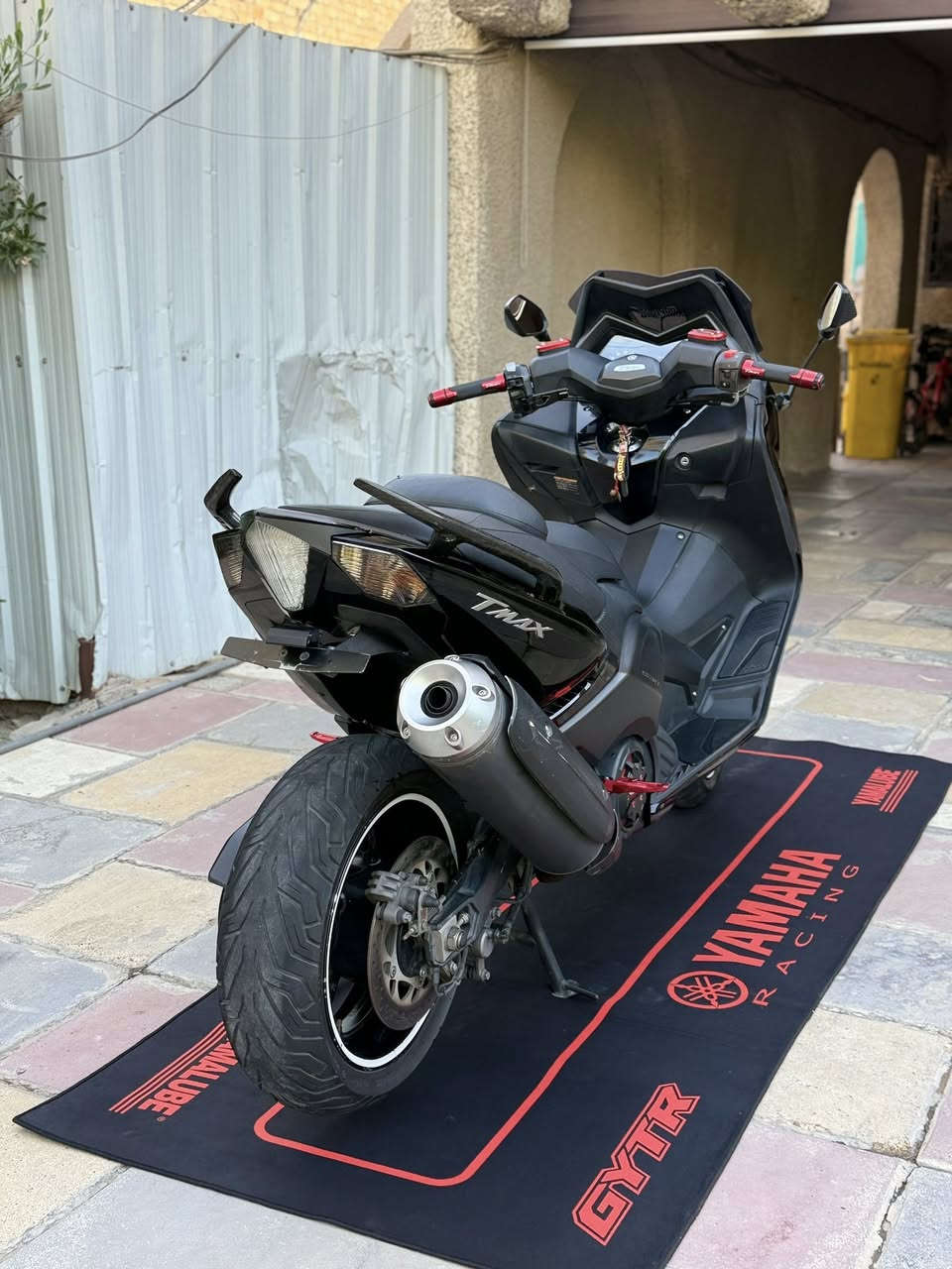 TMAX 2014
يابانية Abc الدراجة جديدة وكالة ماشيه 23 الف حقيقي دشبول أحمر عليه يدات بريك ويدات سكليتر  وسبايدرات خلفية كاربون فايبر والدراجة على حالة الوكالة جيب فيتر وافحص بعينك شراي اتصل *********** مكاني بغداد العامرية مو شراي لاتدز ولا تسئل ..
