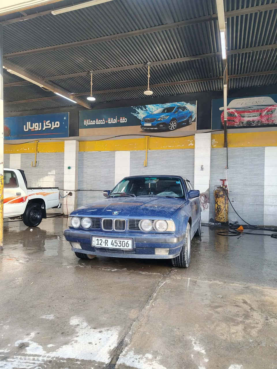 السلام عليكم بيئم 525كبس 1991 
بلاديه بدون طخه بدون حادث شرط 

كير عادي مكينه كير شرط طخم تاير جديد طخم اوياله جديد طخمهاا 100بل 100 سياره ميعوزهاا برغي صوت رياضي ع الريمونت  سعر 48 وبيها مجال قليل للاستفسار ***********
