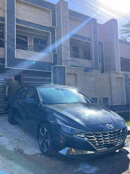 السلام عليكم 
النترا ٢٠٢٣ فئة sel 
بيع مستعجل 
ممشاها عشرينات بس ممتاكد منه شكد بالضبط 
بدون ارقام اني المستورد باسمي والترقيم ميطول ابصملك مباشر 
السعر ١٢٨ وماكو هيج سعر بالسوك كله وبالعافيه ع الي تصير من نصيبه 
مكانها بغداد / حي الجامعه 
*********** بغداد
